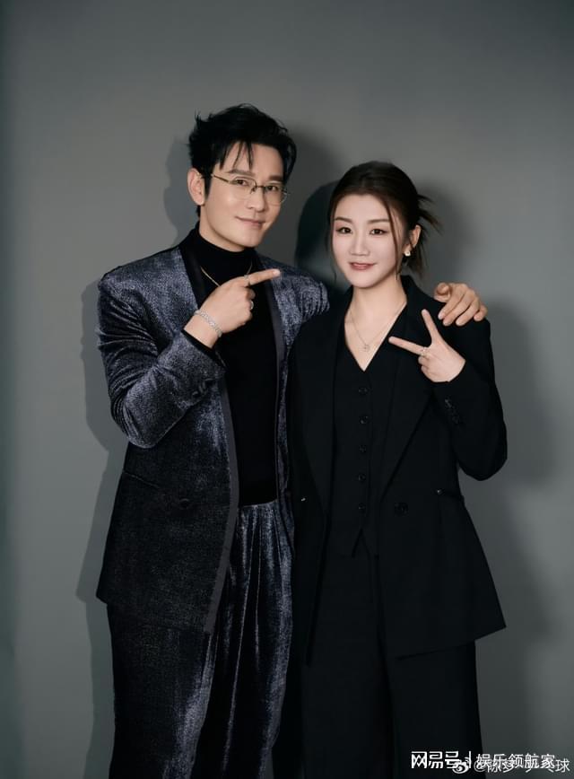 晒出与黄晓明的多张合照！奥运冠军陈梦在社交平台(图2)