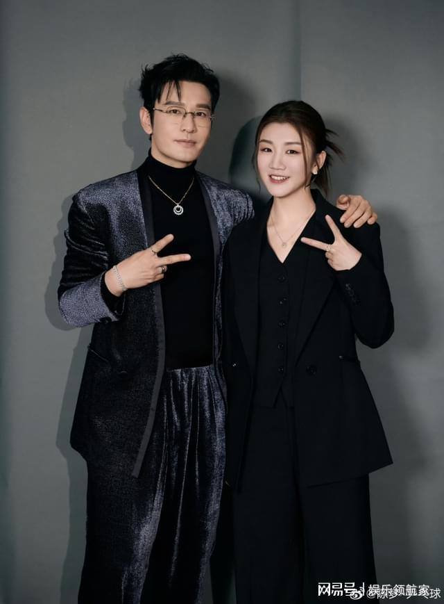 晒出与黄晓明的多张合照！奥运冠军陈梦在社交平台(图4)